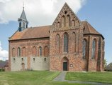 Foto kerk Holwierde, lucht, gras, pad